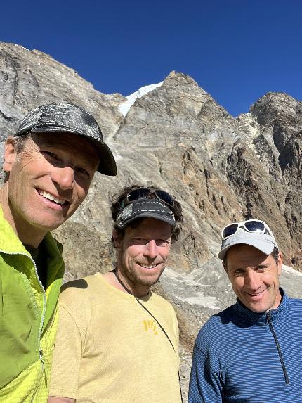 Rottalhorn, Silvan Schüpbach, Peter von Känel, Rolf Zurbrügg - The first ascent of the west face of Rottalhorn (3971m) Bernese Alps (Silvan Schüpbach, Peter von Känel, Rolf Zurbrügg 12/10/2023)