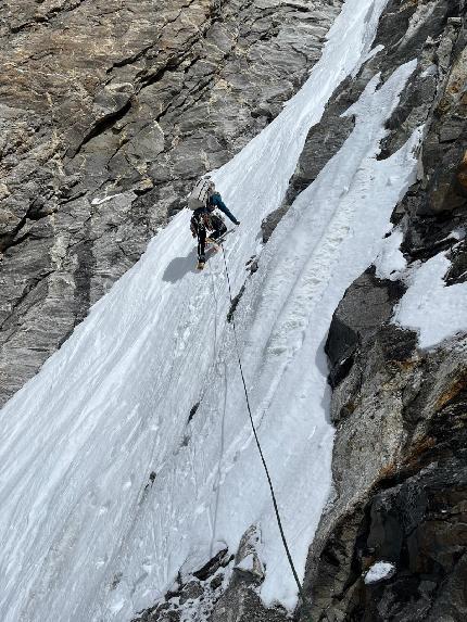 White Sapphine peak, Kishtwar Valley, India, Christian Black, Vitaliy Musiyenko, Hayden Wyatt - The first ascent of 'Brilliant Blue' on White Sapphine peak, Kishtwar Valley, India (Christian Black, Vitaliy Musiyenko, Hayden Wyatt 05-07/10/2023)