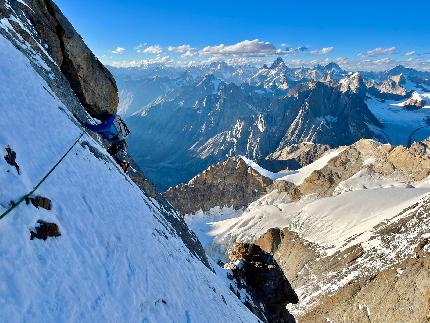 White Sapphine peak, Kishtwar Valley, India, Christian Black, Vitaliy Musiyenko, Hayden Wyatt - The first ascent of 'Brilliant Blue' on White Sapphine peak, Kishtwar Valley, India (Christian Black, Vitaliy Musiyenko, Hayden Wyatt 05-07/10/2023)