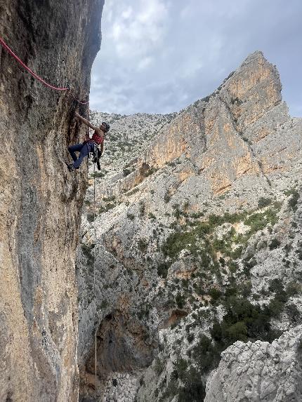 Solveig Korherr sale Hotel Supramonte in Sardegna