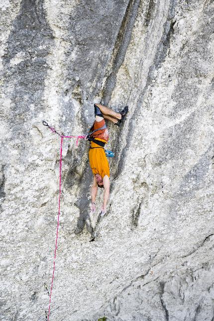 Sebastién Bouin - Sebastién Bouin climbing Ariégeois Cœur Loyal (9b) at Pic Saint Loup, France