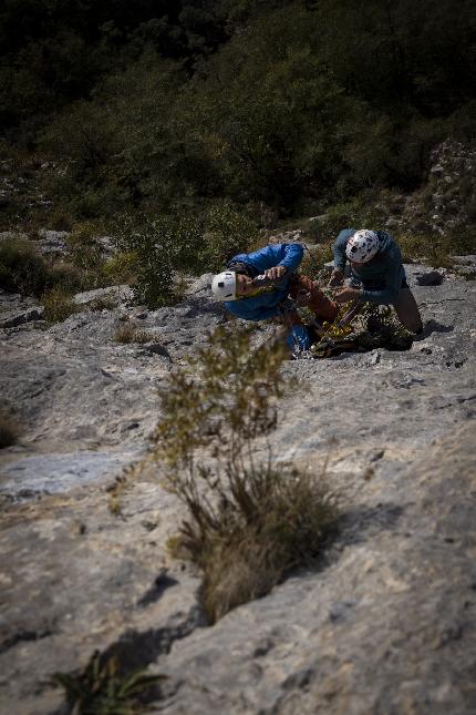 Monte Pastello, Val d'Adige, Matteo Monfrini, Mauro Monfrini  - L'apertura della via 'Grigio Acqua' al Monte Pastello in Val d'Adige (Matteo Monfrini, Mauro Monfrini 06/2023)
