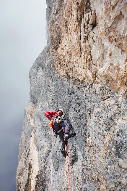 Oltre il Diau, Antelao, Dolomites, Martin Dejori, Titus Prinoth, Alex Walpoth - The first ascent of 'Oltre il Diau' on Mt. Antelao in the Dolomites (Martin Dejori, Titus Prinoth, Alex Walpoth 04-07/10/2023)