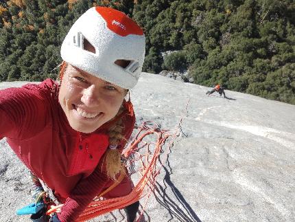 Michaela Izakovičová, Golden Gate, El Capitan, Yosemite - Miška Izakovičová on the Freeblast Slabs while repeating Golden Gate on El Capitan, Yosemite