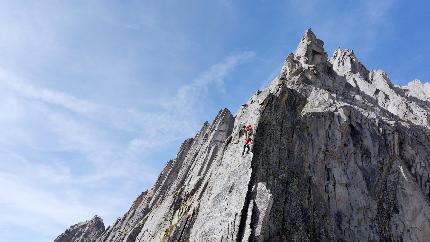 Record di velocità sulla Salbit Trilogia di Yannick Glatthard e Simon Wahli