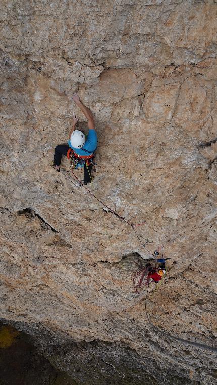 Sojo Rosso, Monte Pasubio, Ivo Maistrello, Diana Sbabo, Marco Toldo - 'Non smettere di sognare' al Sojo Rosso (Monte Pasubio) di Ivo Maistrello, Diana Sbabo, Marco Toldo