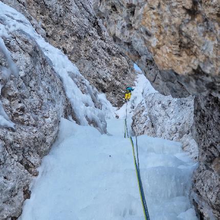 Agner, Dolomiti, Nicola Bertoldo, Diego Dellai  - L'apertura di 'Ultima Perla' all'Agner nelle Dolomiti (Nicola Bertoldo, Diego Dellai 23/11/2023)