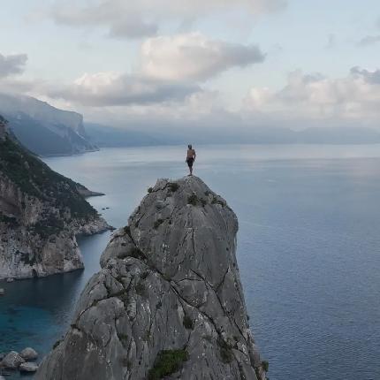 Alexander Huber - Alexander Huber making a free solo ascent of Aguglia di Goloritzé in Sardinia