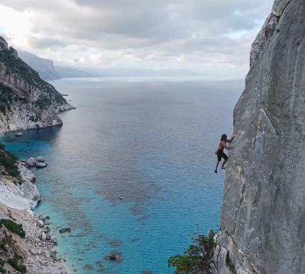 Alexander Huber - Alexander Huber making a free solo ascent of Aguglia di Goloritzé in Sardinia