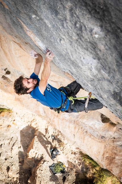 Siurana - Stefano Ghisolfi attempting 'Sleeping Lion' (9b+) at Siurana in Spain