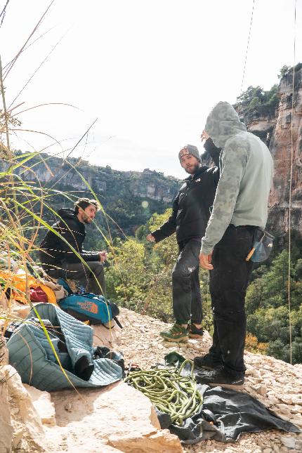 Siurana - Stefano Ghisolfi, Felipe Camargo and Jorge Díaz-Rullo at Siurana in Spain