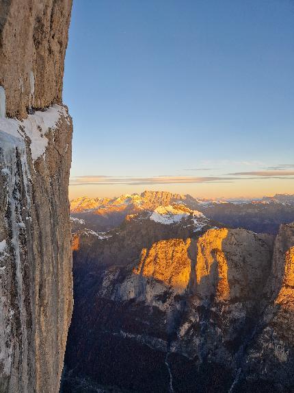 Agner, Dolomiti, Nicola Bertoldo, Diego Dellai - L'apertura di 'Ultima Perla' all'Agner nelle Dolomiti (Nicola Bertoldo, Diego Dellai 23/11/2023)