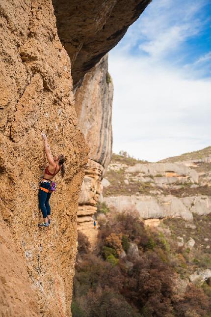 Michaela Kiersch, Margalef - Michaela Kiersch in arrampicata a Margalef, Spagna