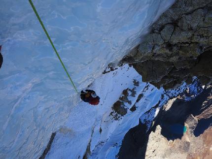 Cholatse, Radoslav Groh, Zdeněk Hák - The first ascent of 'Just one solution!' on the West Face of Cholatse in Nepal (Radoslav Groh, Zdeněk Hák 2-3/11/2023)