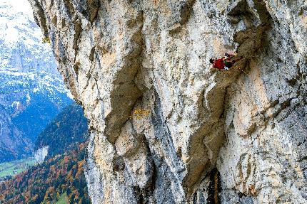 Watch Adam Ondra free Chicken Nose (9a+) at Isenfluh, Switzerland