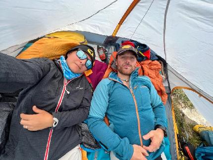 Andrea Lanfri - Natascia Pasqualoni e Andrea Lanfri durante il trekking per raggiungere il Mount Kosciuszko in Australia