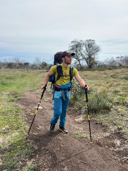 Andrea Lanfri - Andrea Lanfri durante il trekking per raggiungere il Mount Kosciuszko in Australia