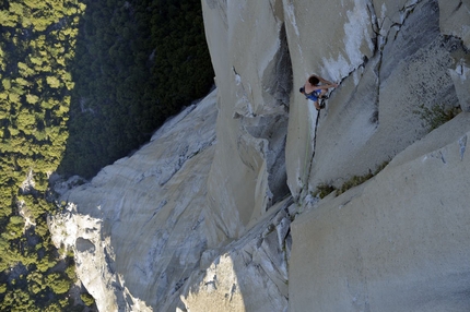 The Nose Speed - Alex Honnold during the speed record ascent of the The Nose (Yosemite)