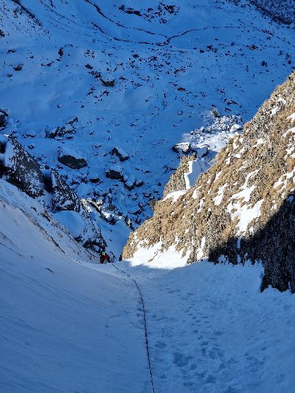 Cima di Pescegallo, Val Gerola, Orobie, Cristian Candiotto, Mattia Trabucchi - L'apertura di 'Via Aghi' alla Cima di Pescegallo in Val Gerola, Orobie (Cristian Candiotto, Mattia Trabucchi 20/12/2023)