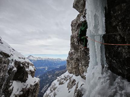 Archi del Vento, Monte Duranno, Friuli Dolomites, Mirco Grasso, Francesco Rigon, Luca Vallata - The first ascent of 'Archi del Vento' on Naso del Monte Duranno in the Friuli Dolomites (Mirco Grasso, Francesco Rigon, Luca Vallata 24/12/2024)