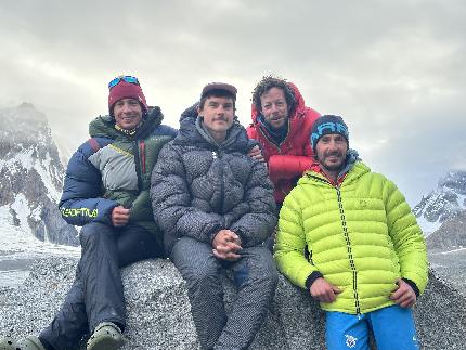 Baintha Kabata, Ogre, Karakorum, Pakistan, Matteo Della Bordella, Silvan Schüpbach, François Cazzanelli, Symon Welfringer - Baintha Kabata, Ogre, Karakorum, Pakistan