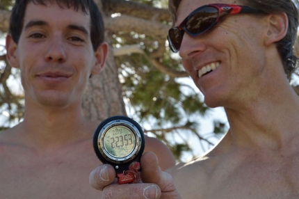 The Nose Speed - Hans Florine e Alex Honnold in vetta a El Cap dopo il record di velocità su The Nose (Yosemite)