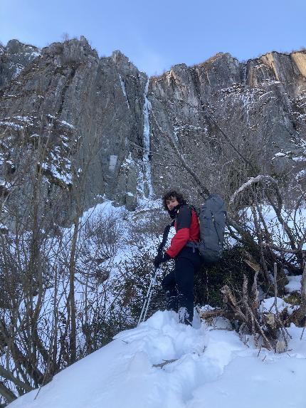 Monte Mezzullo, Val Paghera, Val Camonica, Giovanni Ducoli, Luca Ducoli  - L'apertura di 'Anemos' al Monte Mezzullo in Val Paghera / Val Camonica (Giovanni Ducoli, Luca Ducoli 23/12/2023)