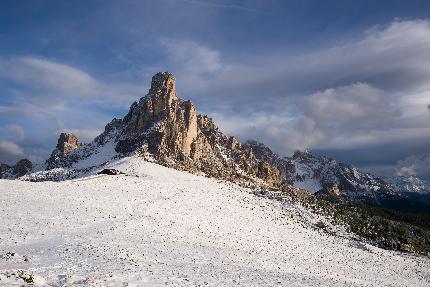 Non c’è pace per le Dolomiti: il Passo Giau investito da uno 'tsunami' di progetti