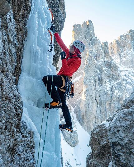 HDry - Daniel Ladurner in azione con guanti HDry