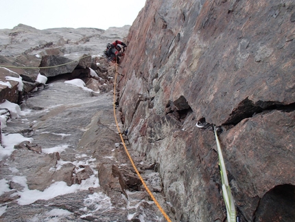 Superbalance, Baffin Island - Loose rock on the Boomerang section.