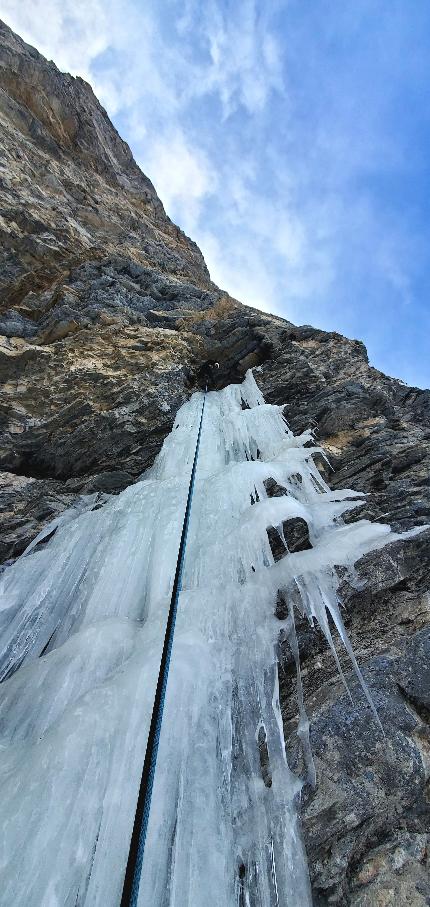 Mont Belleface, La Thuille, Richard Tiraboschi, Giuseppe Vidoni - L'apertura della via 'Tongue in Cheek' sul Mont Belleface in Valle d'Aosta (Richard Tiraboschi, Giuseppe Vidoni 14/01/2024)