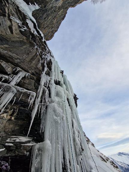 Tongue in Cheek, nuova via di misto a La Thuile (Valle d'Aosta) di Tiraboschi e Vidoni