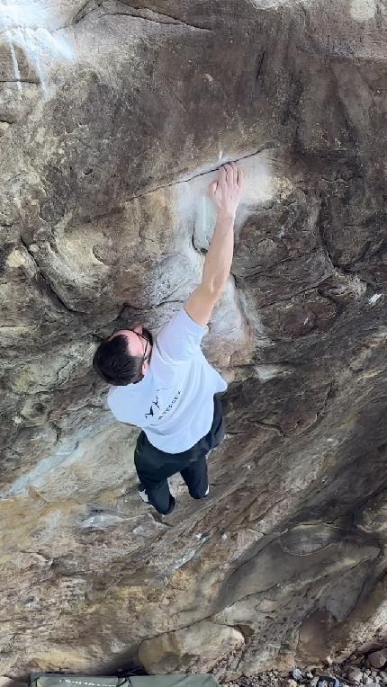 William Bosi - Will Bosi working Sleepwalker at Red Rocks, USA.