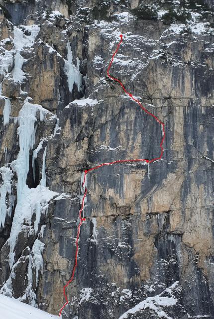 Pinnistal, Austria, Martin Feistl, Martin Sieberer - The first ascent of 'Männer mit Moral' in Pinnistal, Austria (Martin Feistl, Martin Sieberer 2022-2024)