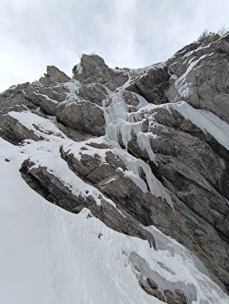 Settore Ambarass a serne, Valle Argentera, Carlo Filippi, Giovanni Ravizza, Michele Tixi - Settore Ambarass a serne, Valle Argentera (Carlo Filippi, Giovanni Ravizza, Michele Tixi 01/2024)