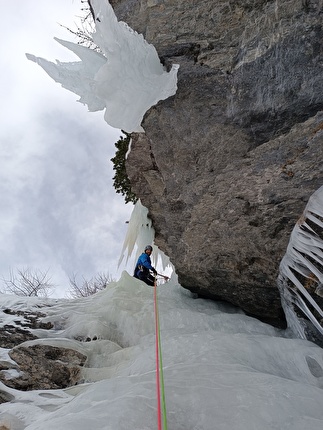 Settore Ambarass a serne, Valle Argentera, Carlo Filippi, Giovanni Ravizza, Michele Tixi - Settore Ambarass a serne, Valle Argentera (Carlo Filippi, Giovanni Ravizza, Michele Tixi 01/2024)