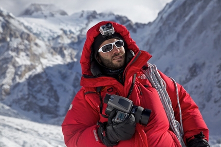 Nanga Parbat d'inverno, Moro e Urubko - Matteo Zanga ai piedi del Nanga Parbat