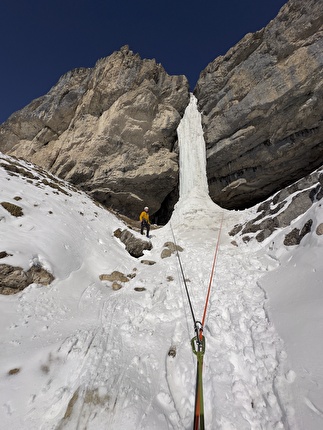 Langental, Dolomites, Daniel Ladurner, Johannes Lemayr - The first ascent of 'Ein Tag zum Träumen' in Langental, Dolomites (Daniel Ladurner, Johannes Lemayr 23/01/2024)