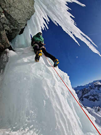 La Cascata dell'Arbiére, Saint-Barthélemy, Valle d'Aosta, François Cazzanelli, Stefano Stradelli, Giuseppe Vidoni - The first ascent of 'La Cascata dell'Arbiére' alla Becca des Arbiére in Valle d'Aosta (François Cazzanelli, Stefano Stradelli, Giuseppe Vidoni 27/01/2024)