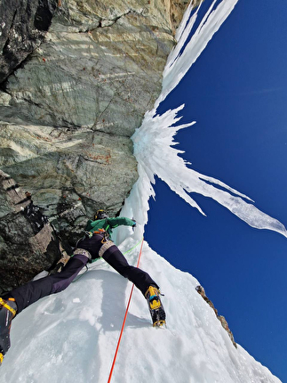 La Cascata dell'Arbiére, Saint-Barthélemy, Valle d'Aosta, François Cazzanelli, Stefano Stradelli, Giuseppe Vidoni - The first ascent of 'La Cascata dell'Arbiére' alla Becca des Arbiére in Valle d'Aosta (François Cazzanelli, Stefano Stradelli, Giuseppe Vidoni 27/01/2024)