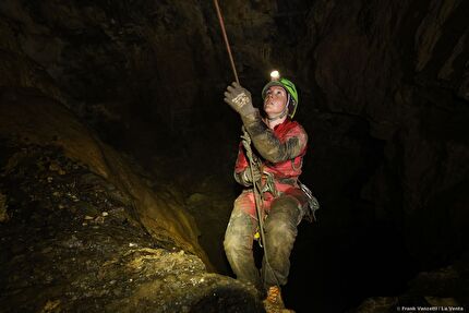 Associazione La Venta Esplorazioni Geografiche, Colombia - El Penòn, Colombia: Pozo de la Muneca