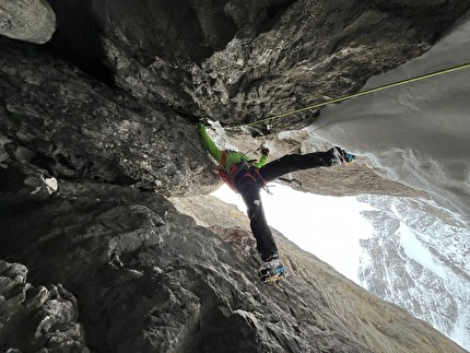 Elferkofel, Sexten Dolomites, Samuel Holzknecht, Simon Messner, Cesare Olivetti - The first ascent of 'La Penultima' on Elferkofel, Sexten Dolomites (Samuel Holzknecht, Simon Messner, Cesare Olivetti 12/2023 & 01/2024)