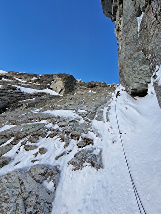 Mont Noire de Peuterey, Monte Bianco, Richard Tiraboschi, Giuseppe Vidoni - L'apertura di 'Couloir Noire' sul Mont Noire de Peuterey (Richard Tiraboschi, Giuseppe Vidoni 05/02/2024)