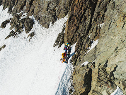 Matterhorn, François Cazzanelli, Jerome Perruquet, Marco Farina, Stefano Stradelli - The first ascent of 'Una Follia per Adriana - Il Grande Diedro dalla Sud' on the Matterhorn (François Cazzanelli, Jerome Perruquet, Marco Farina, Stefano Stradelli 06/02/2024)