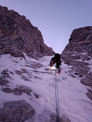 Crozzon di Val d’Agola, Brenta Dolomites, Nicola Castagna, Francesco Salvaterra - The first ascent of 'La Concha de la lora' on Crozzon di Val d’Agola in the Brenta Dolomites (Nicola Castagna, Francesco Salvaterra 25/01/2024)