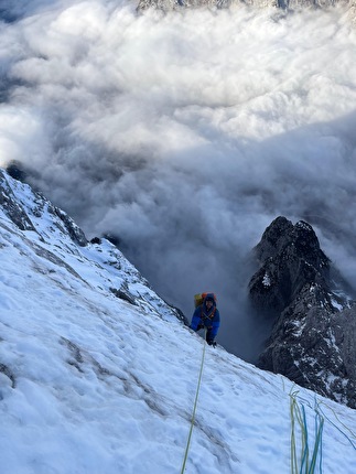 Agner, Dolomiti, Simon Gietl, Lukas Hinterberger, Michael Wohlleben - La salita di 'Ultima perla' ground-up sull'Agner, Dolomiti (Simon Gietl, Lukas Hinterberger, Michi Wohlleben 27-29/12/2023)