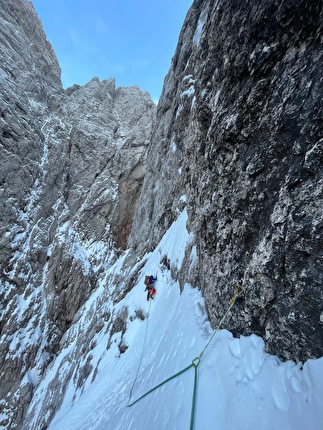 Agner, Dolomiti, Simon Gietl, Lukas Hinterberger, Michael Wohlleben - La salita di 'Ultima perla' ground-up sull'Agner, Dolomiti (Simon Gietl, Lukas Hinterberger, Michi Wohlleben 27-29/12/2023)