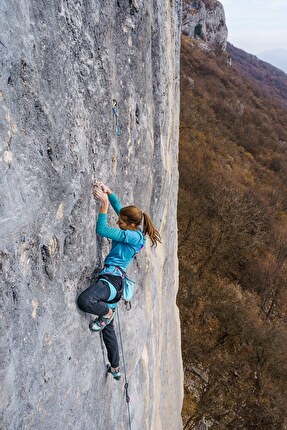 Iris Bielli - Iris Bielli climbing her first 8c, 'Endangered' on Pala del Frate at Corni di Canzo.