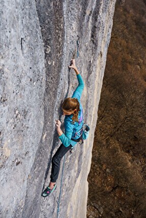 Iris Bielli - Iris Bielli climbing her first 8c, 'Endangered' on Pala del Frate at Corni di Canzo.