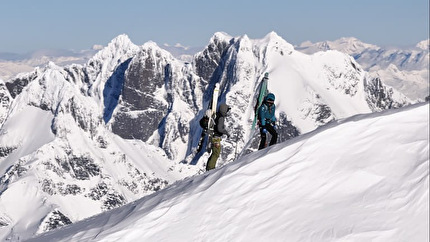 Sir Sandford, Canada, Mark Herbison, Josh Lavigne, Christina Lustenberger - La prima discesa in sci del South Couloir su Mount Sir Sandford (3519m) in Canada (Mark Herbison, Josh Lavigne, Christina Lustenberger 14/02/2024)